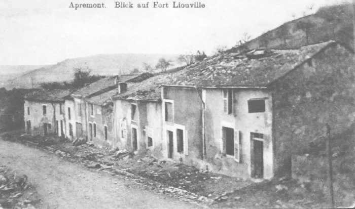 Apremont Vue du village vers le Fort de LiouvilleGerman View of ApremontApremont - Blick auf Fort Liouville